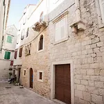 Affittacamere Trifora 3*