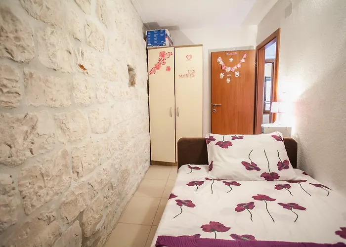 Pensión Trifora 3*