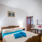 Casa de hóspedes Trifora 3*