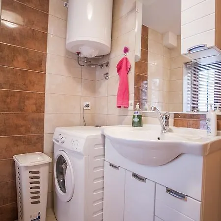 Guest house Trifora 3*