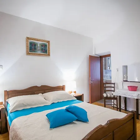 Guest house Trifora 3*