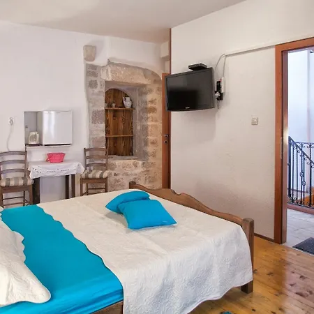 Guest house Trifora