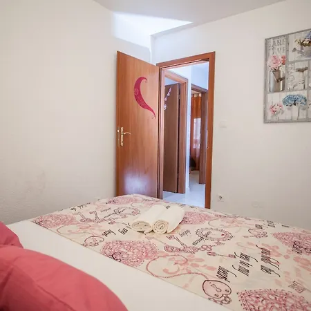 Trifora Gæstehus 3*