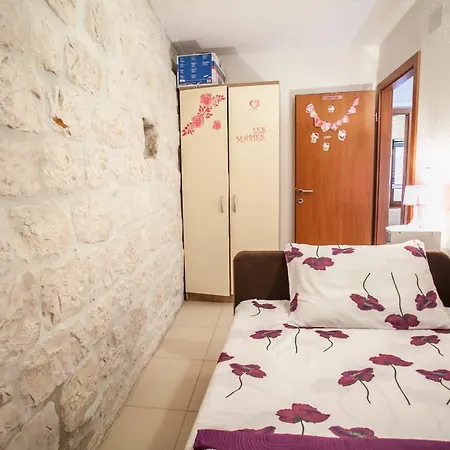 Guest house Trifora 3*